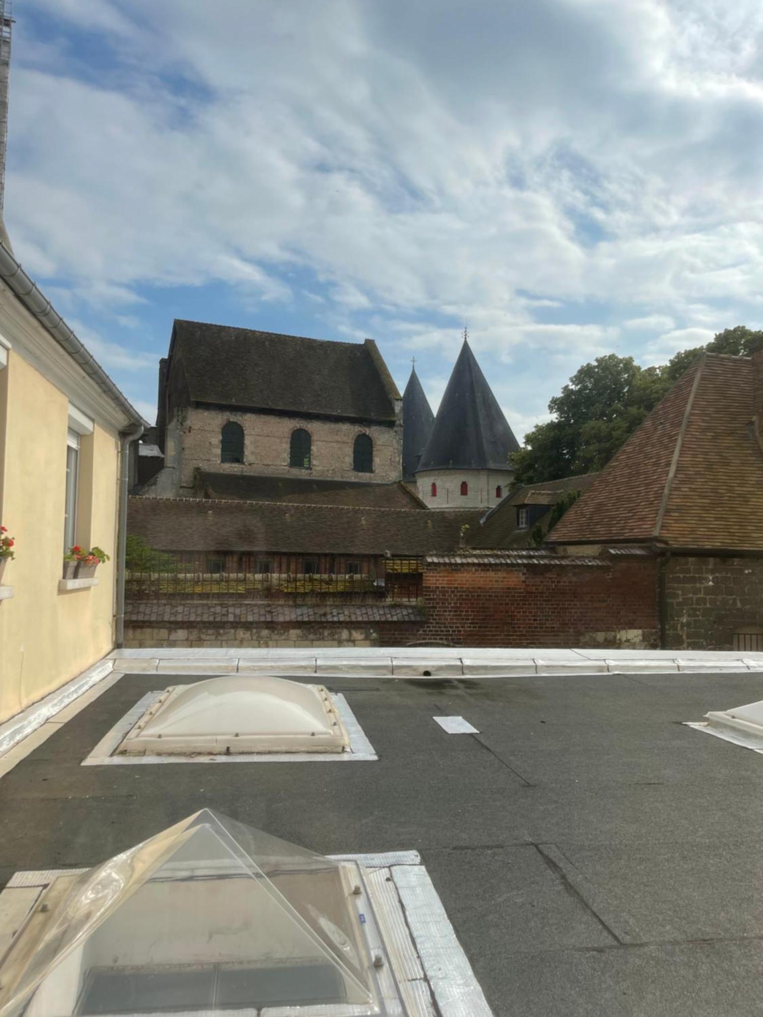 Appartement Hyper-Centre Vue Cathedrale Beauvais Exterior photo